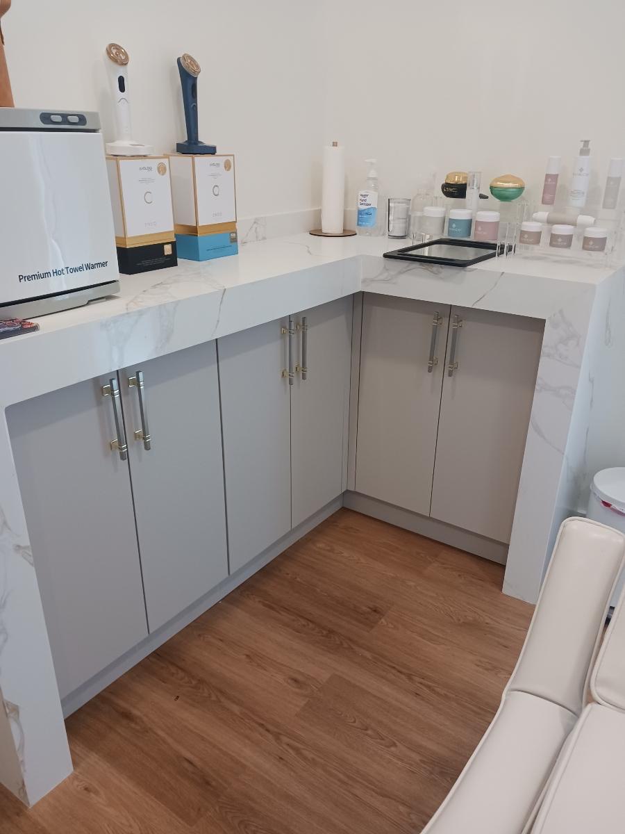 Advanced facial treatment Naples