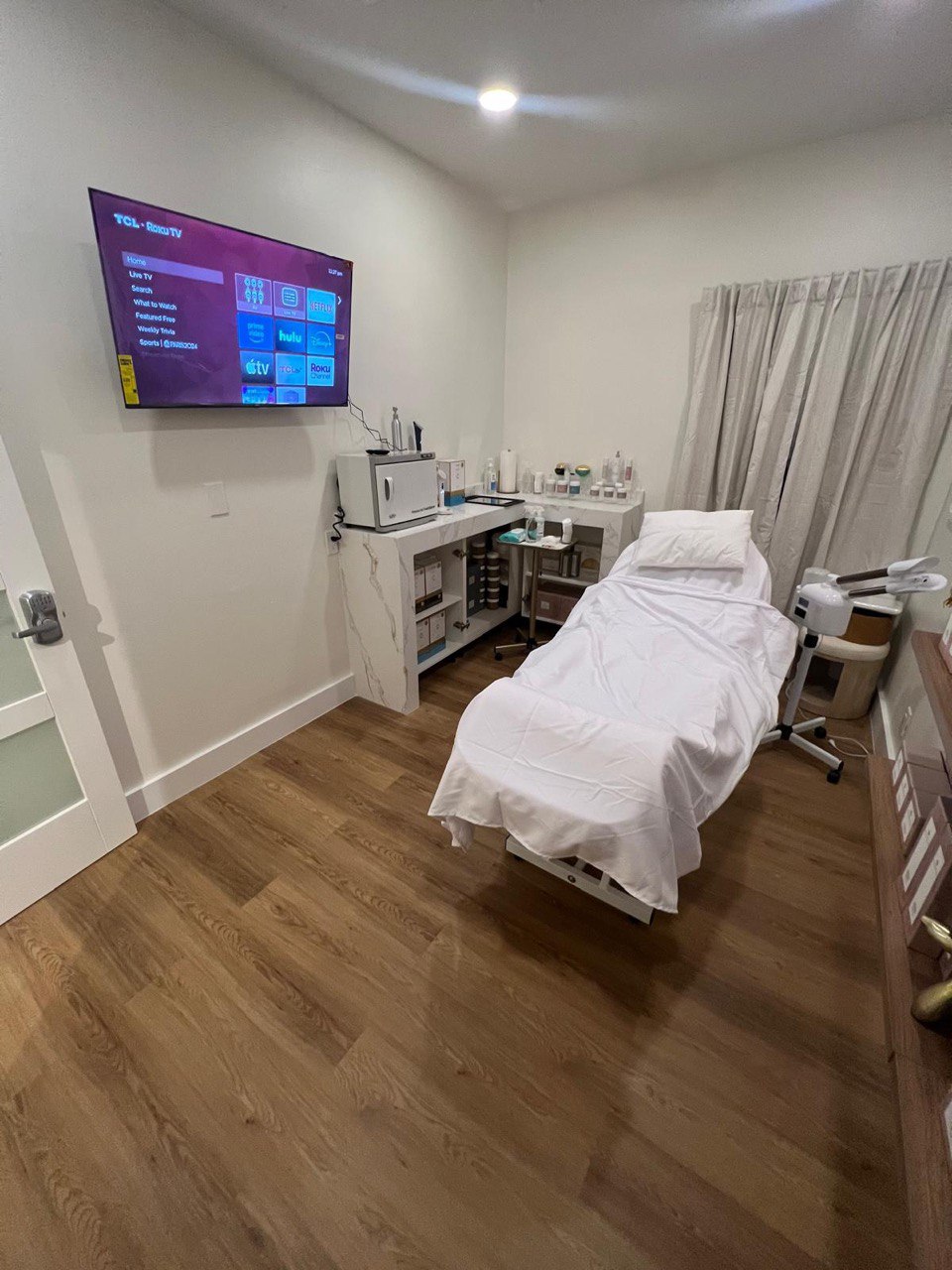 Facial treatment room Naples FL